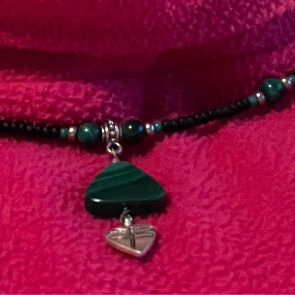 Malachite Beaded Choker with Dragon Fly Charm - Picture 2 of 4